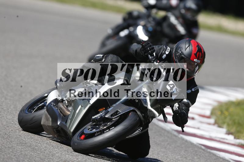 /Archiv-2025/48 25.08.2025 Cornu Master School ADR/blau-bleu/47